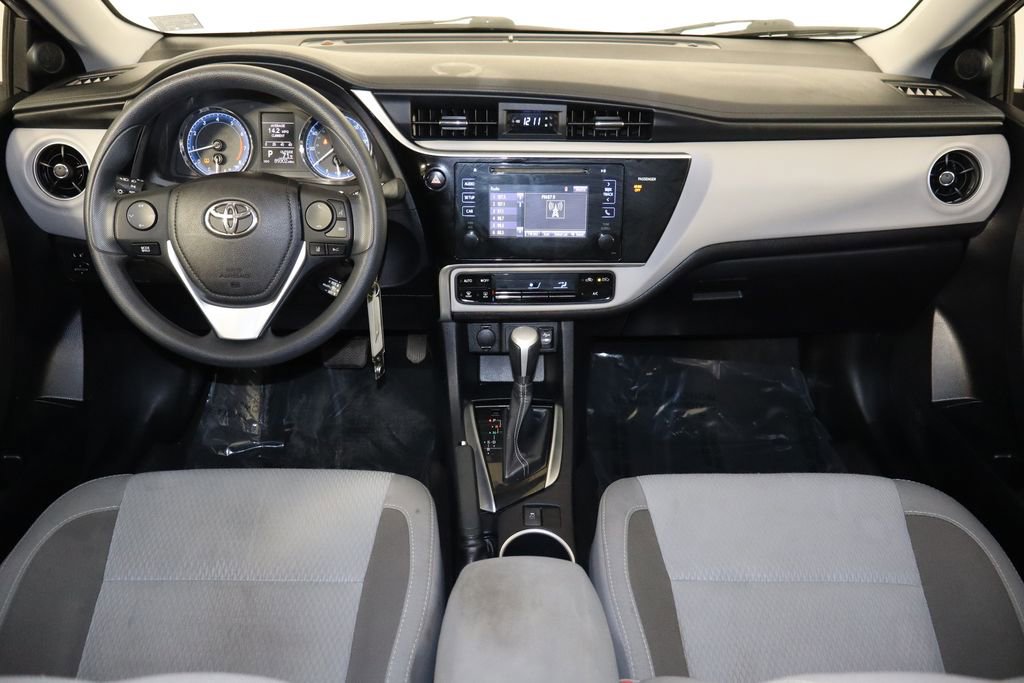 Used 2017 Toyota Corolla LE FWD image 13