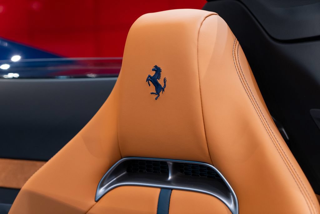 Certified 2025 Ferrari SF90 Spider AWD/4WD image 6