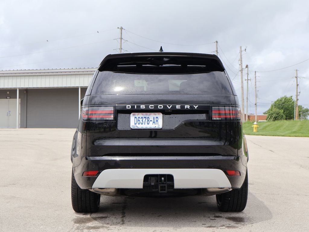 Used 2025 Land Rover Discovery Metropolitan Edition AWD/4WD image 6
