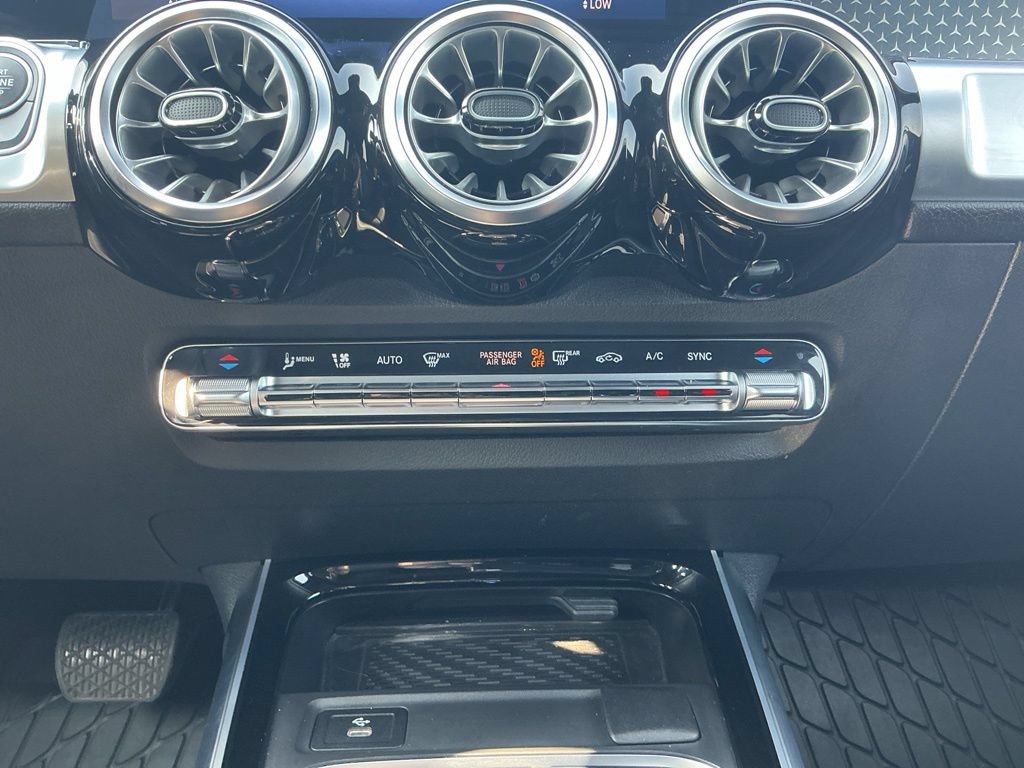 Certified 2024 Mercedes-Benz GLB 250 4MATIC image 28