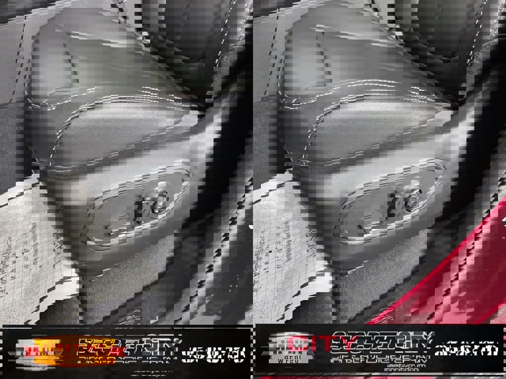 New 2025 Jeep Grand Cherokee Limited image 13