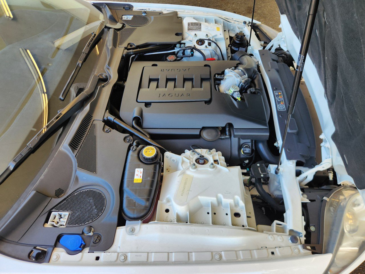 Used 2007 Jaguar XK Convertible RWD image 10