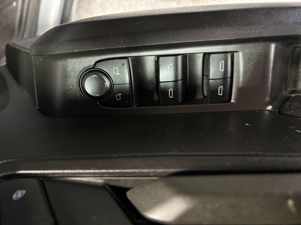 Used 2023 Chevrolet Colorado W/T image 21