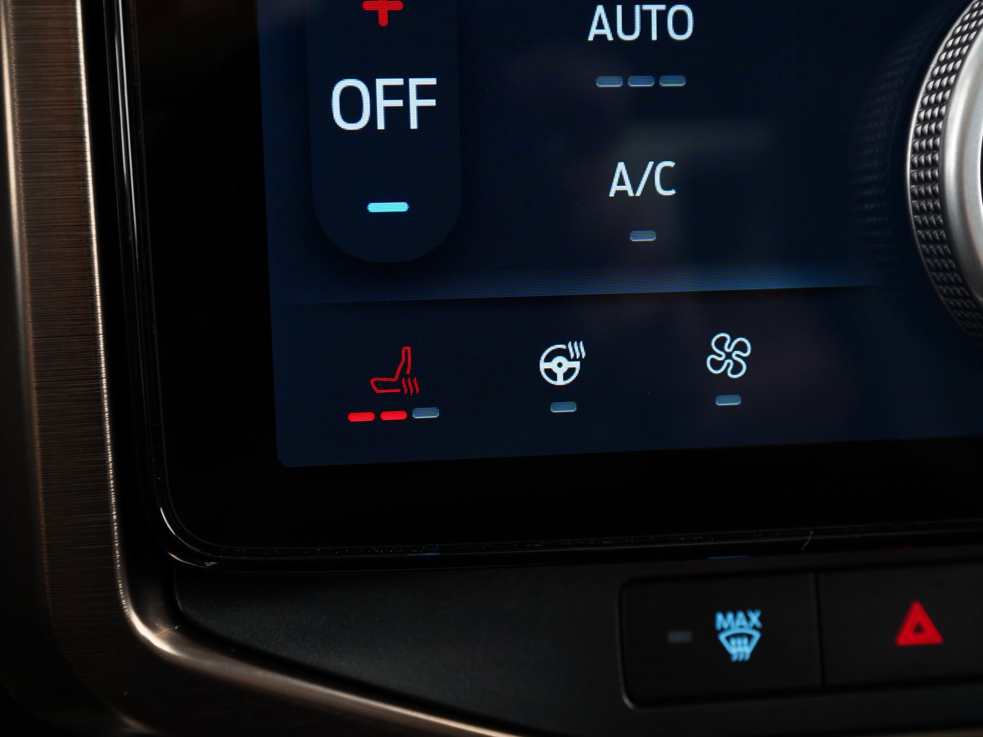 Used 2025 Ford F150 Lightning Lariat image 25