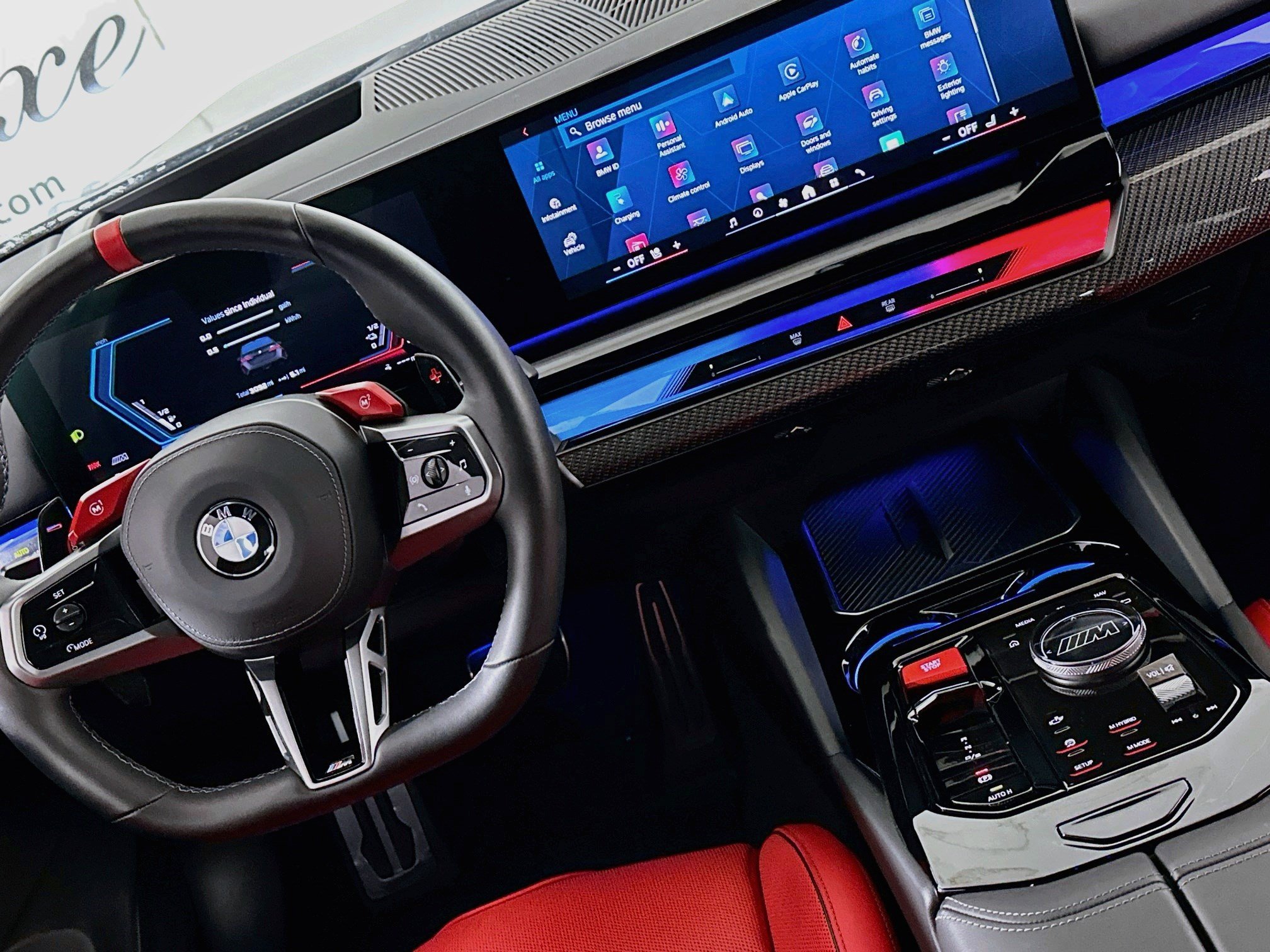 Used 2025 BMW M5 w/ Carbon Package AWD/4WD image 17