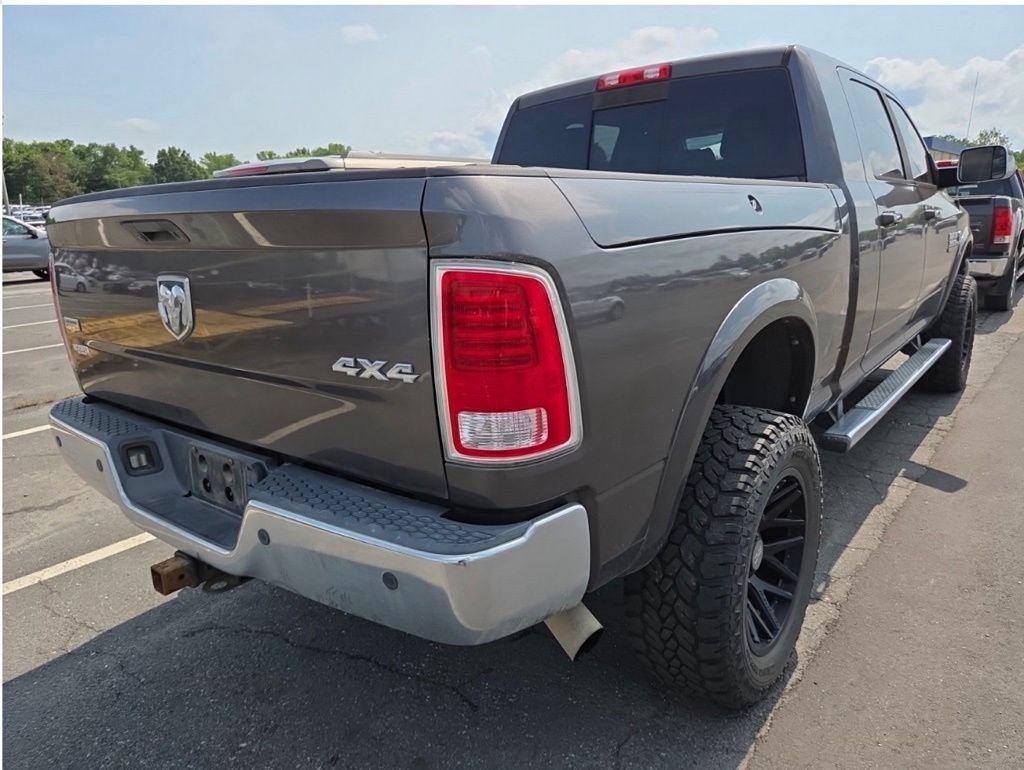Used 2014 RAM 3500 Laramie w/ Convenience Group AWD/4WD image 4