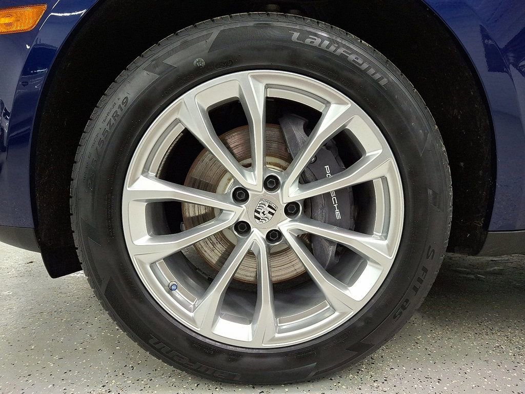 Used 2023 Porsche Macan image 26
