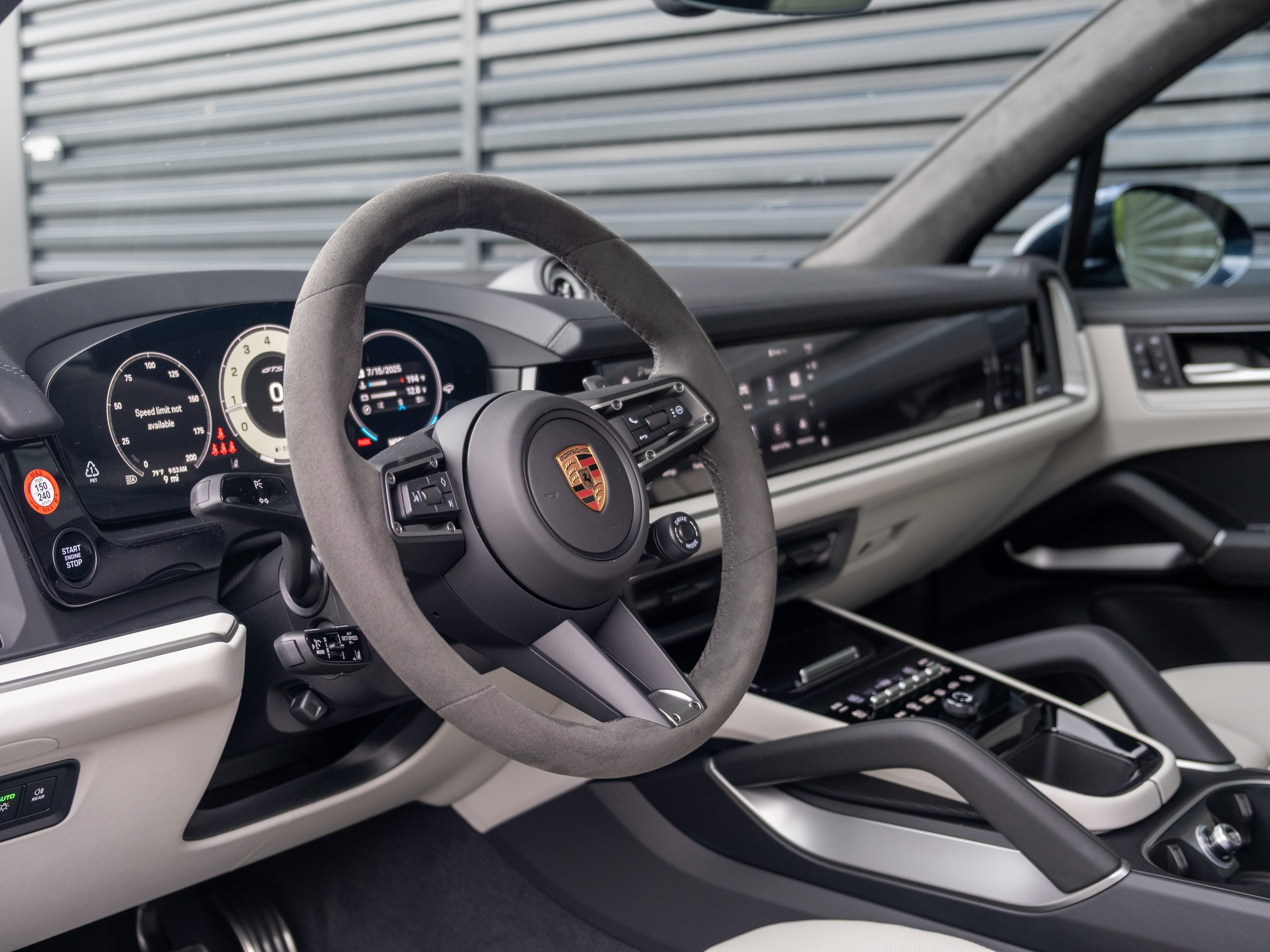 New 2025 Porsche Cayenne GTS image 4