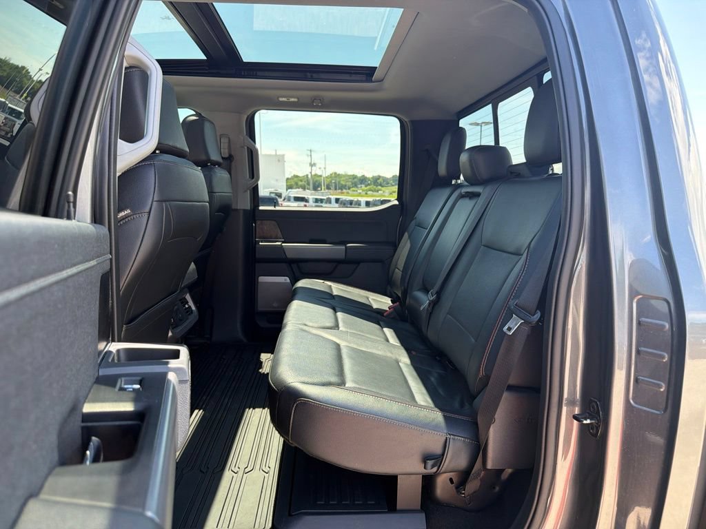 Used 2023 Ford F250 Lariat w/ Sport Appearance Package AWD/4WD image 18