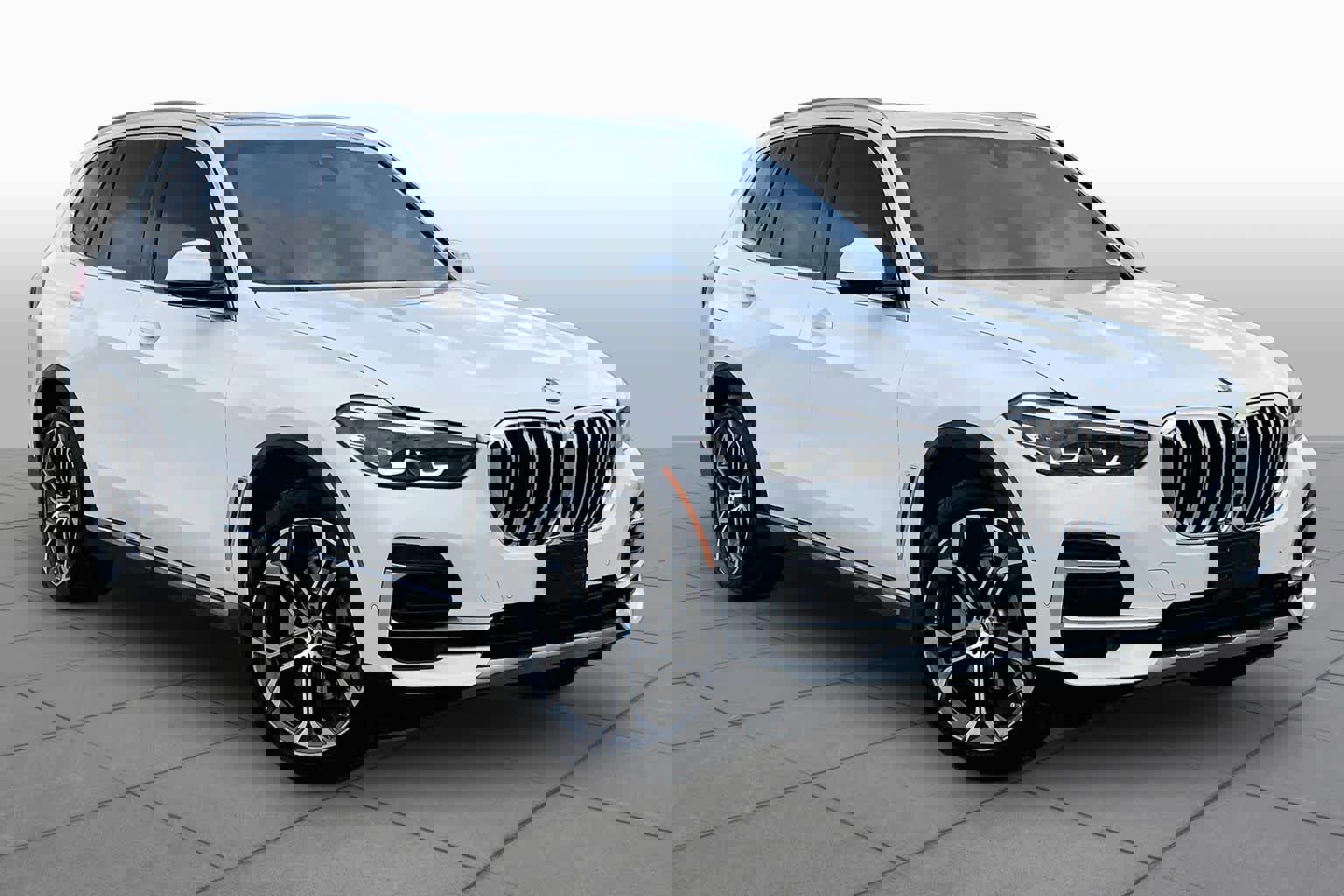 Used 2023 BMW X5 xDrive40i w/ Premium Package image 2