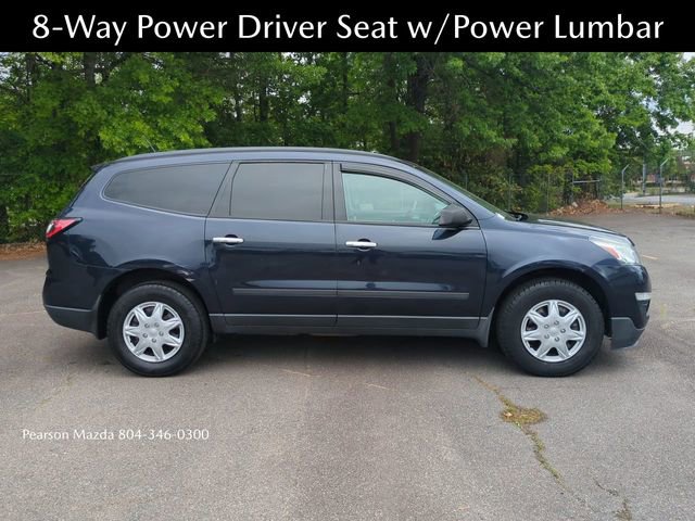 Used 2017 Chevrolet Traverse LS FWD image 3