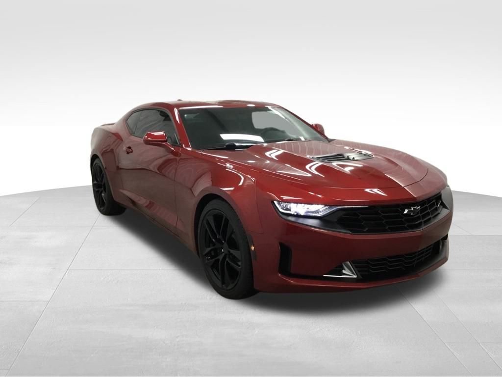 Used 2023 Chevrolet Camaro LT w/ RS Package image 3