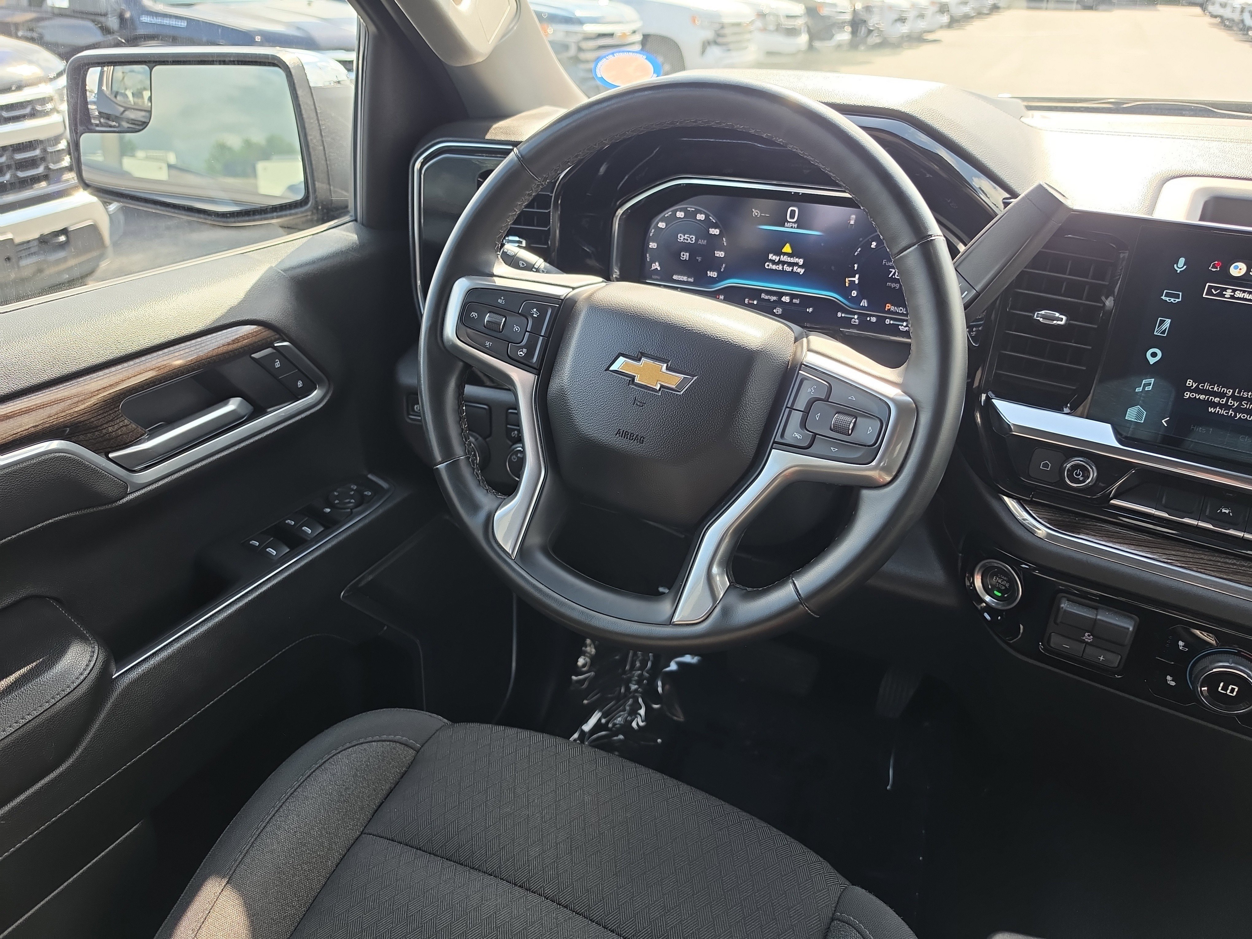 Certified 2025 Chevrolet Silverado 1500 LT RWD image 9