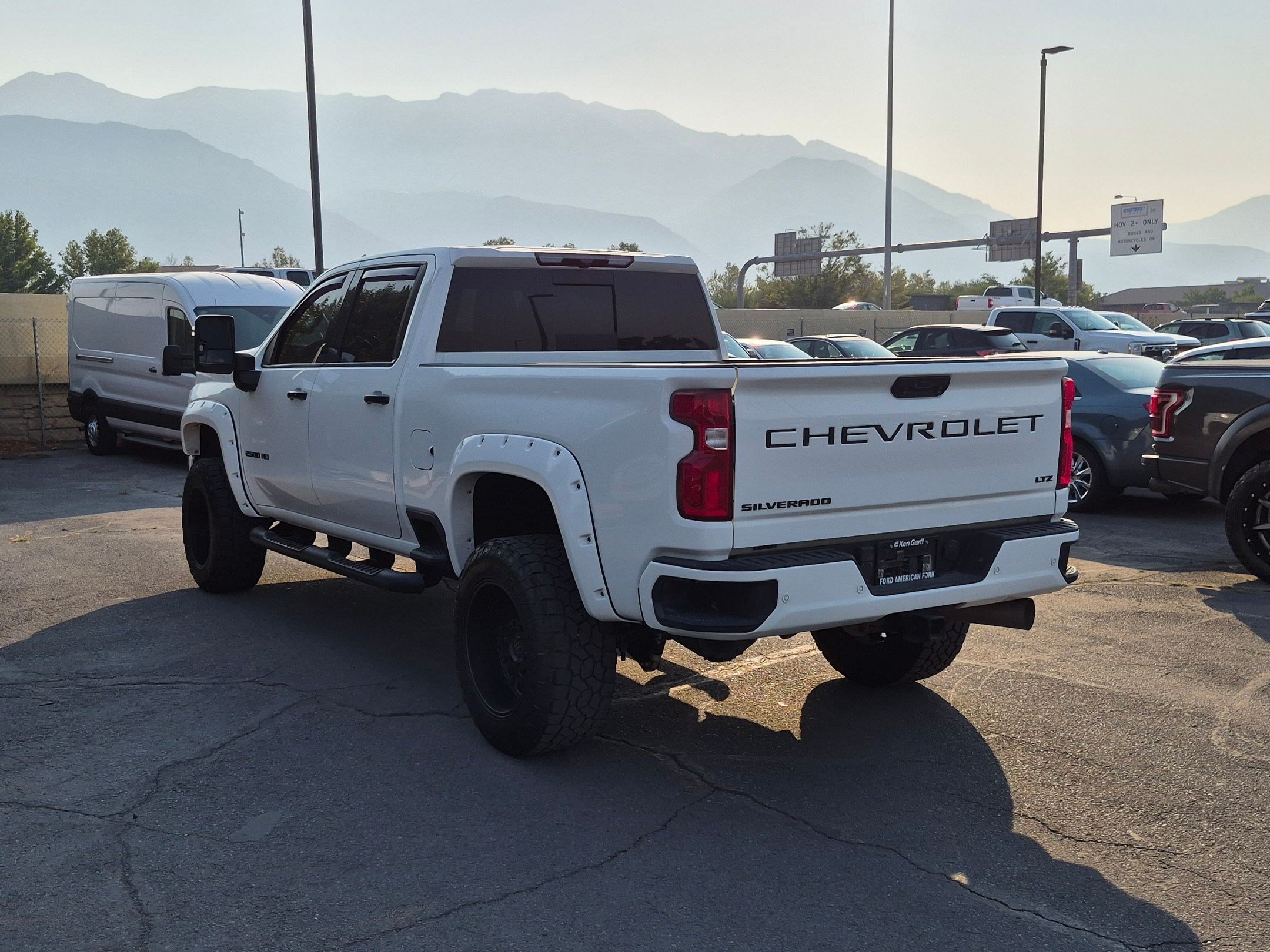 Used 2021 Chevrolet Silverado 2500 LTZ w/ LTZ Plus Package AWD/4WD image 8