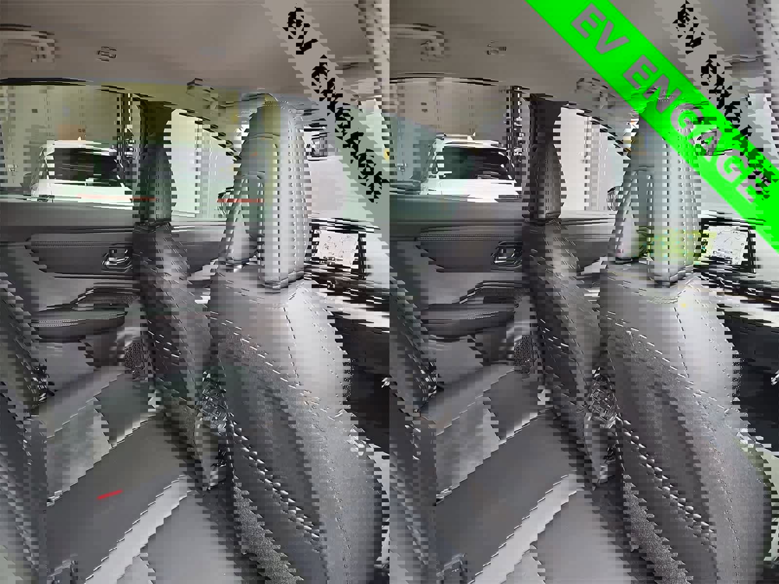 Used 2023 Nissan Ariya FWD image 16