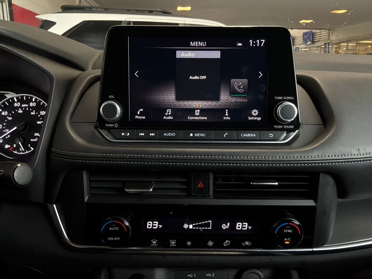 Used 2025 Nissan Rogue SV FWD image 27