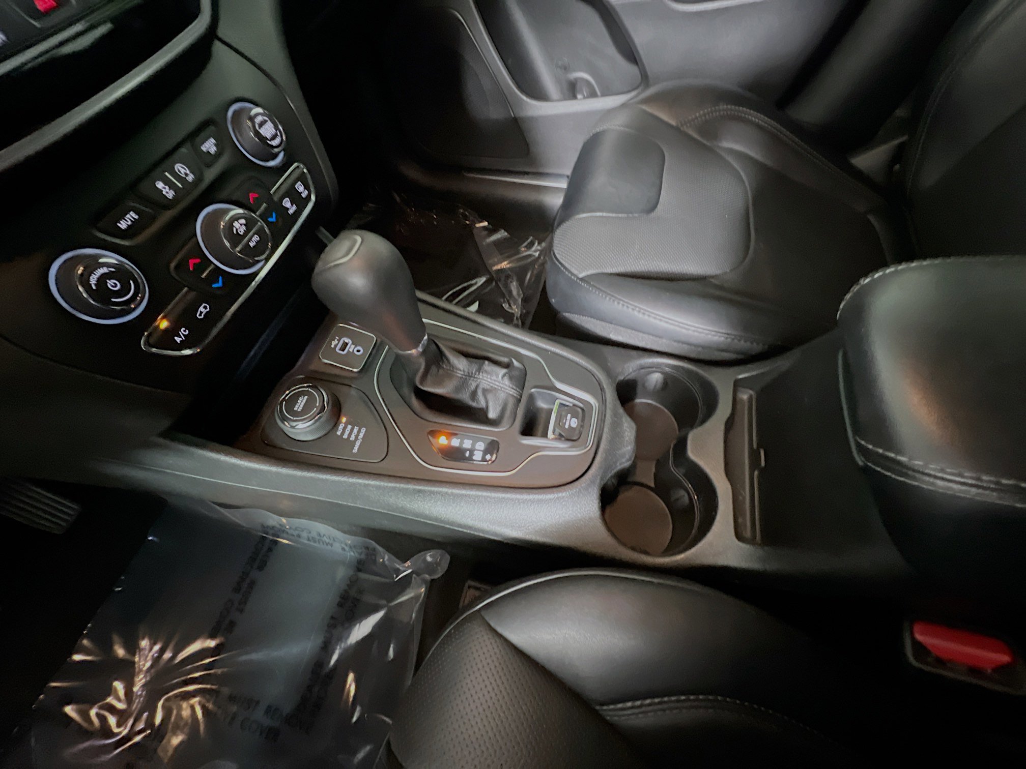 Used 2020 Jeep Cherokee High Altitude image 25