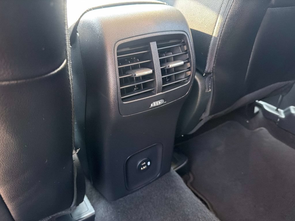 Used 2022 Ford Escape SEL w/ Technology Package FWD image 17