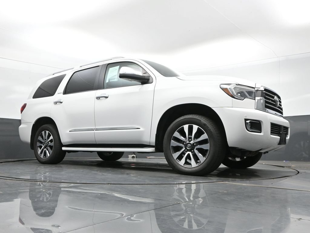 Used 2018 Toyota Sequoia Limited w/ Safety & Convenience Package AWD/4WD image 36