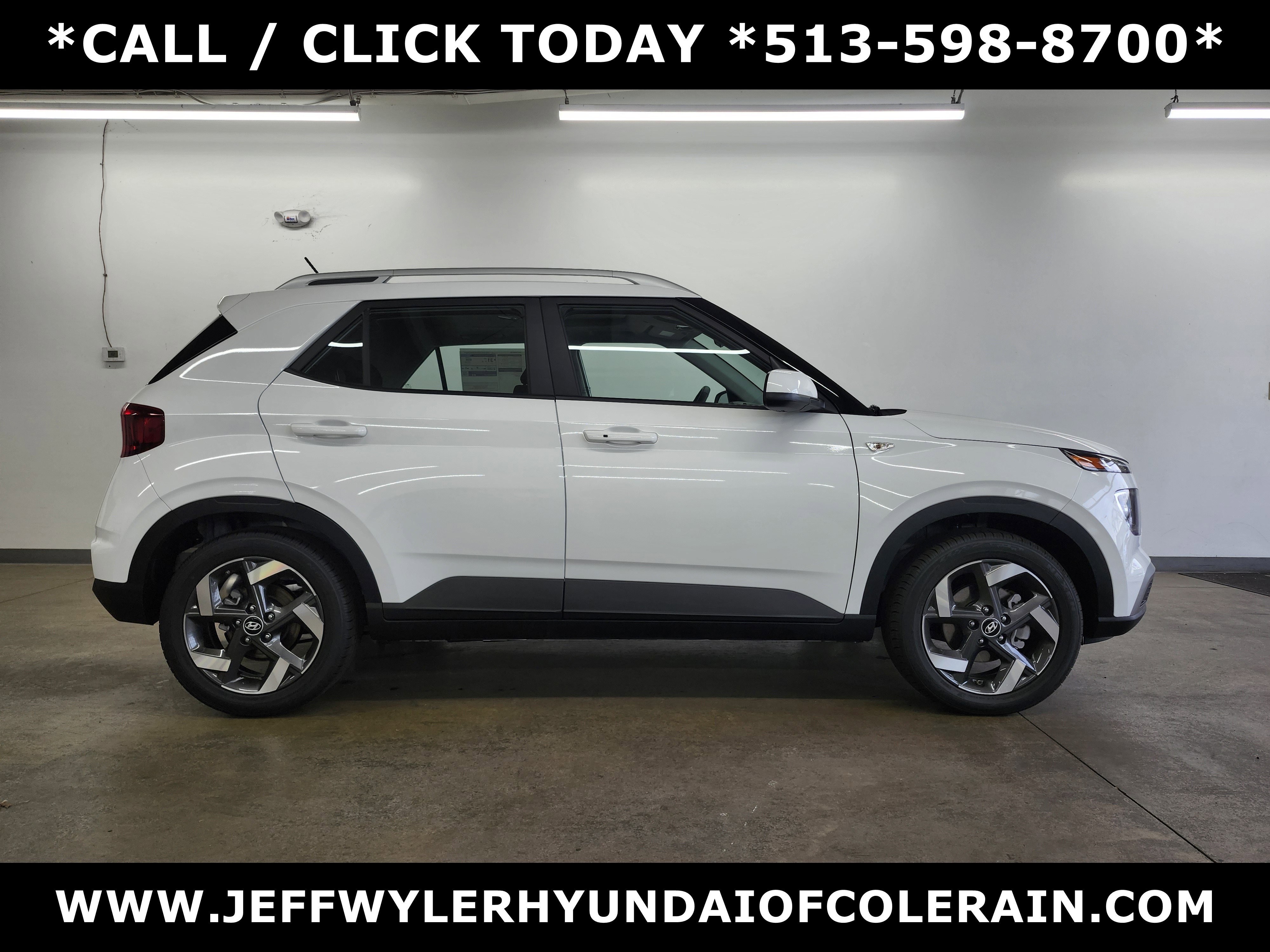 New 2026 Hyundai Venue SEL image 2