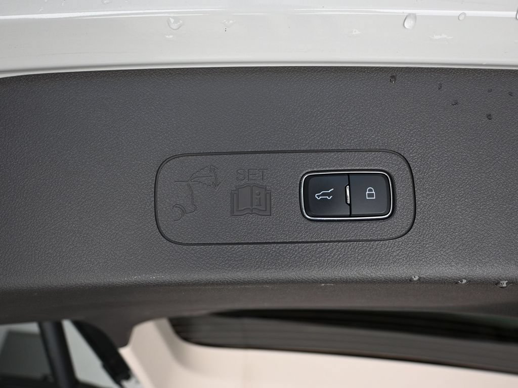 Used 2023 Lincoln Aviator Reserve AWD/4WD image 44