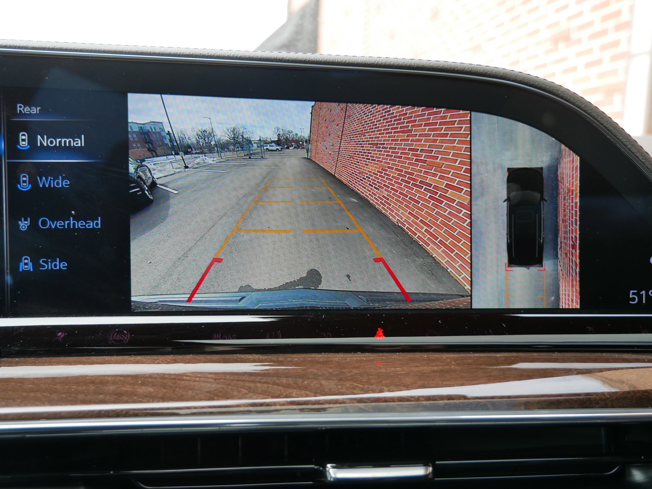 Certified 2022 Cadillac Escalade Sport Platinum w/ LPO, ONYX Package image 18