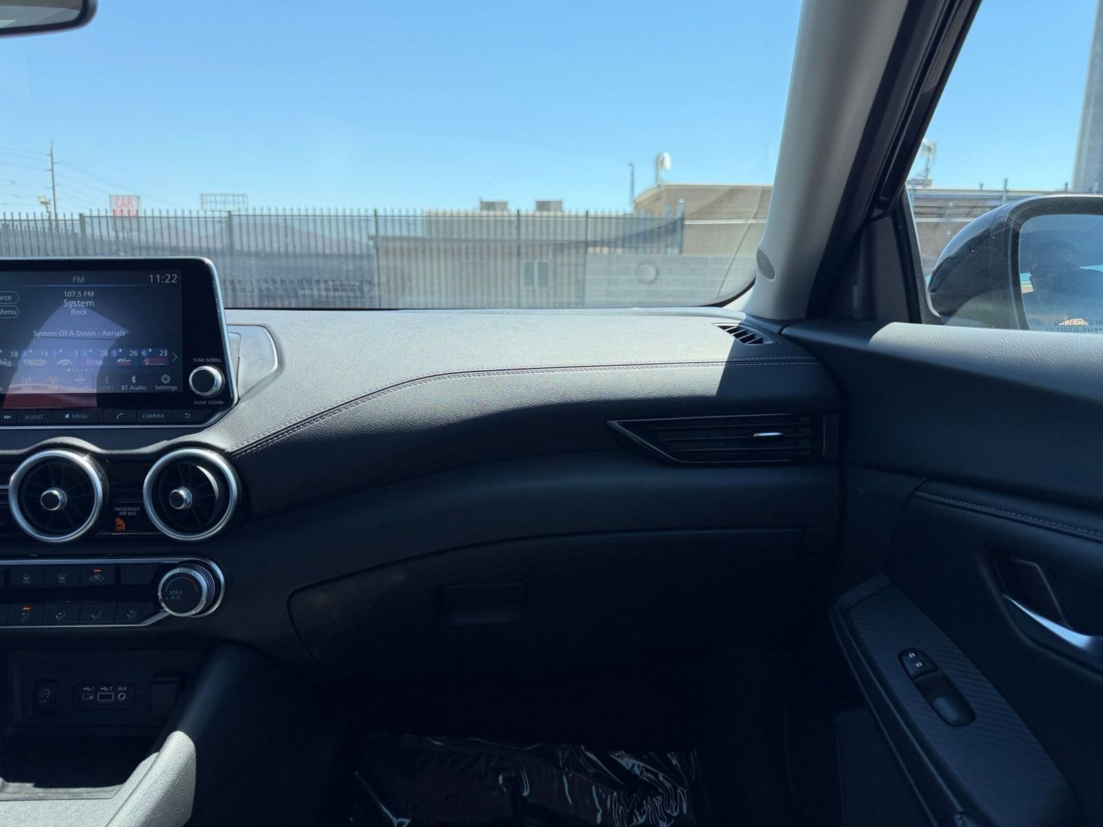 Used 2025 Nissan Sentra SV FWD image 33