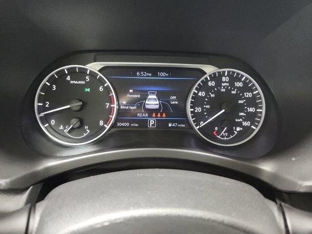 Used 2023 Nissan Sentra SR w/ Midnight Edition Package FWD image 25