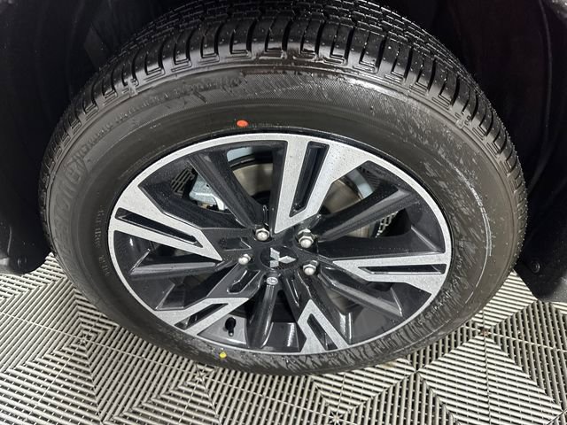 New 2026 Mitsubishi Eclipse Cross SE image 2