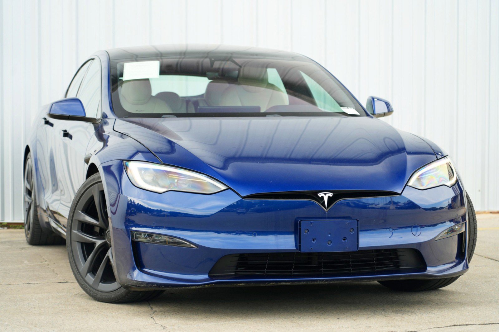 Used 2022 Tesla Model S Plaid image 4