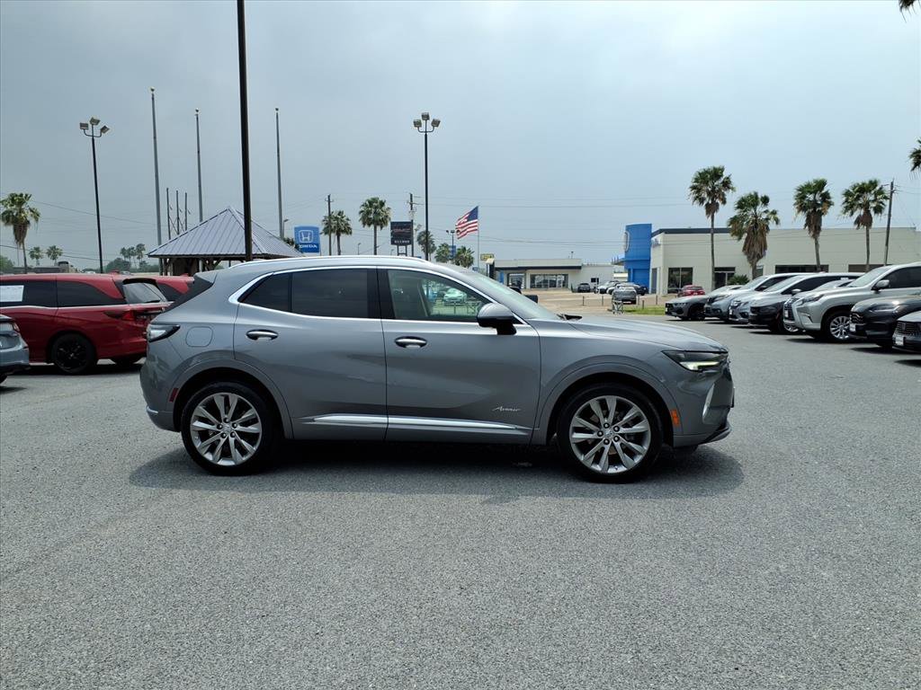 Used 2022 Buick Envision Avenir w/ Technology Package II FWD image 9