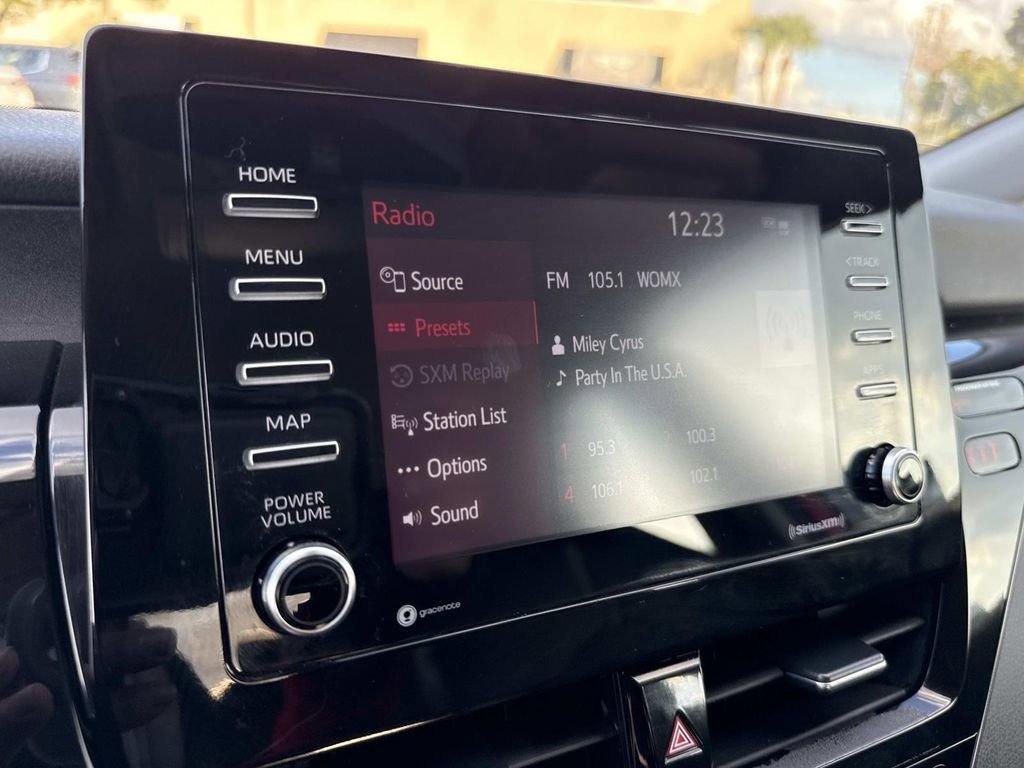 Used 2024 Toyota Camry SE image 27