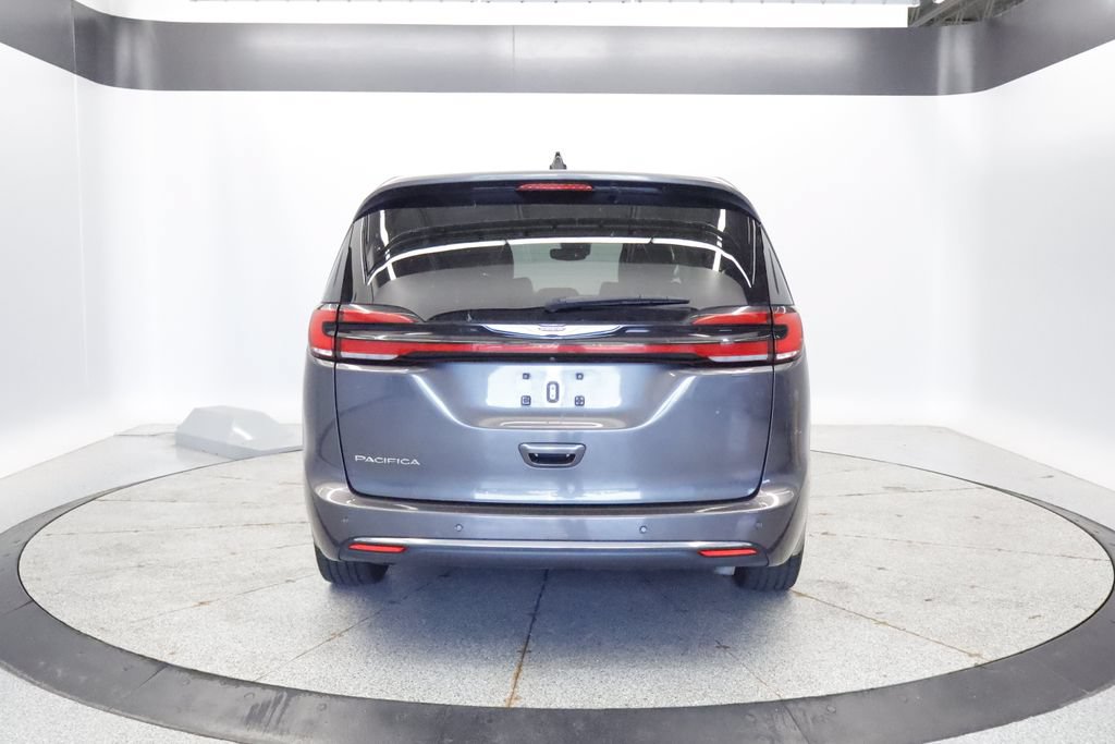 Certified 2023 Chrysler Pacifica Touring-L FWD image 4
