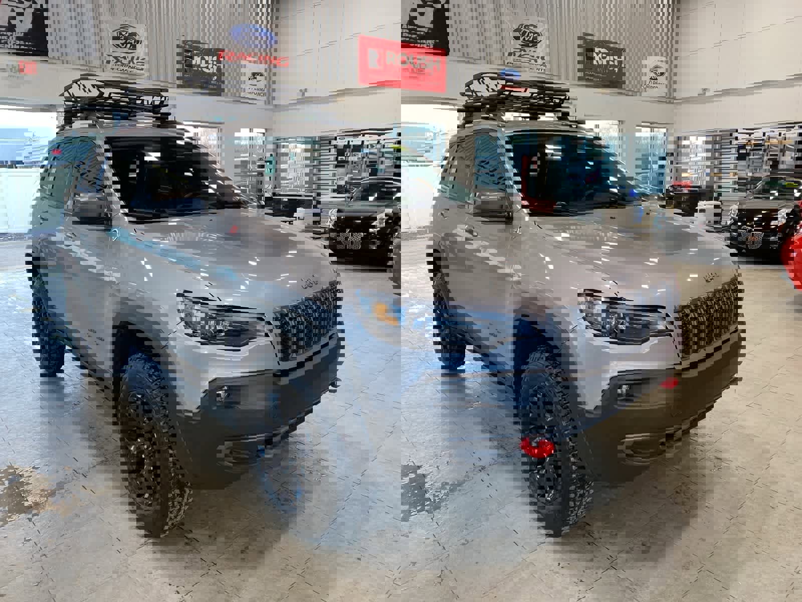 Used 2020 Jeep Cherokee Trailhawk w/ Cold Weather Group image 7