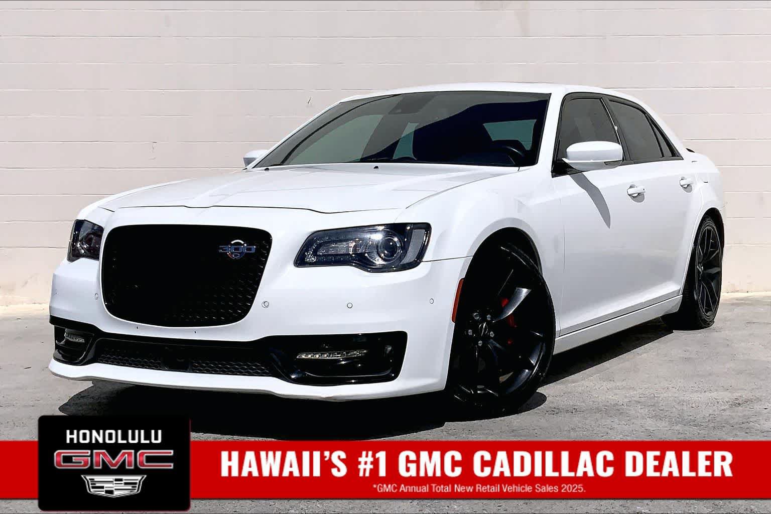 Used 2023 Chrysler 300 C