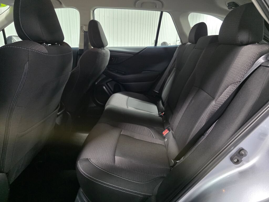 Used 2022 Subaru Outback AWD/4WD image 10