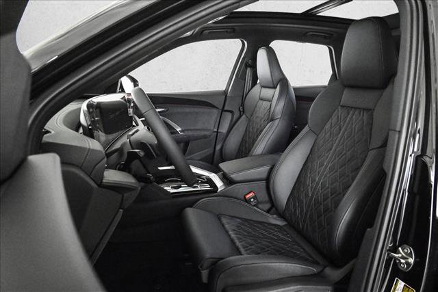 New 2025 Audi SQ5 Premium Plus image 18