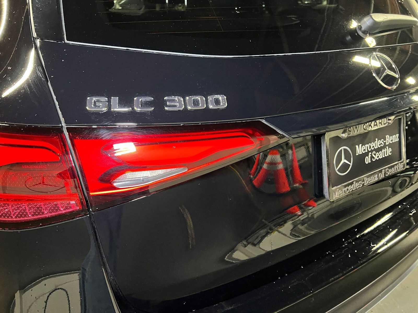 Used 2026 Mercedes-Benz GLC 300 4MATIC image 14