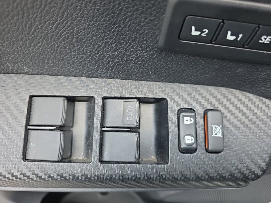 Used 2013 Toyota RAV4 Limited AWD/4WD image 13