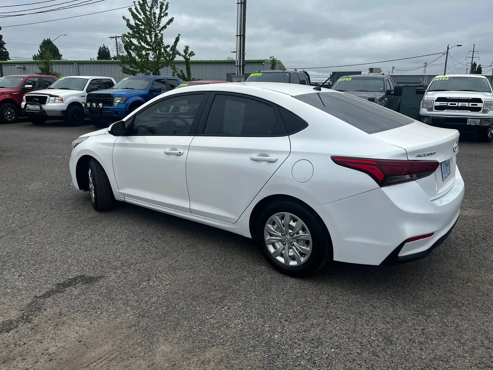 Used 2018 Hyundai Accent SE FWD image 3