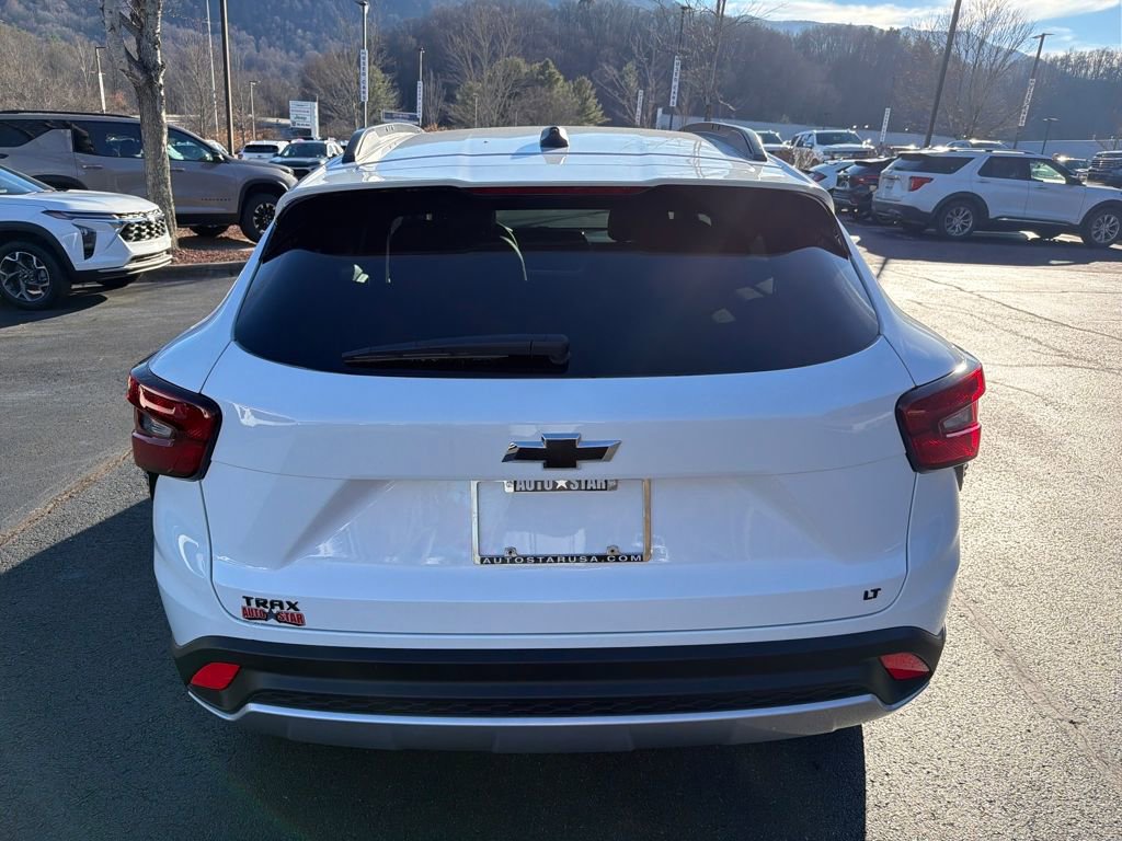 New 2025 Chevrolet Trax LT w/ LT Convenience Package image 4
