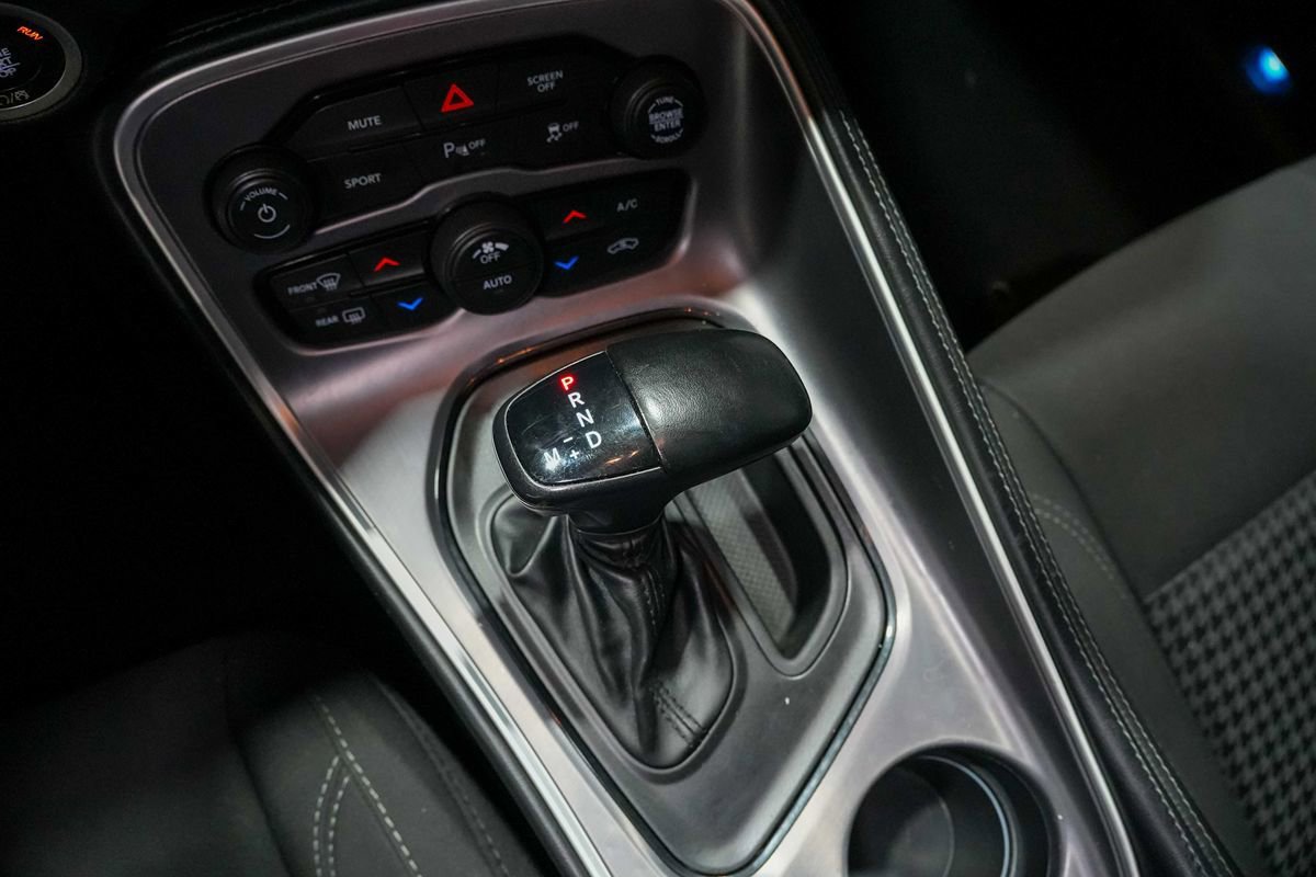 Used 2020 Dodge Challenger SXT w/ Driver Convenience Group RWD image 16