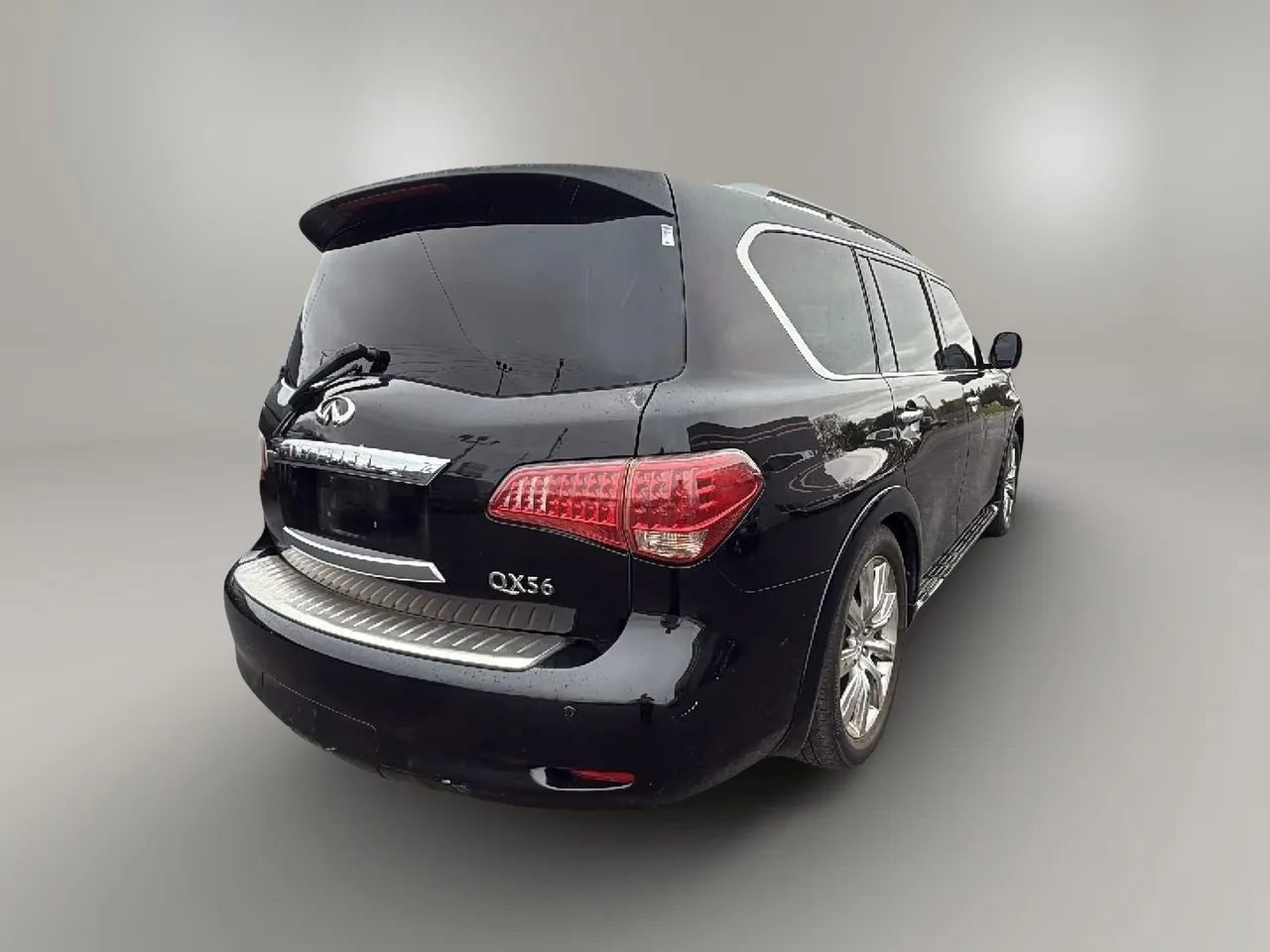 Used 2012 INFINITI QX56 4WD w/ Deluxe Touring Pkg image 5