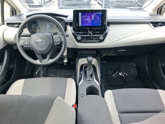 Used 2025 Toyota Corolla LE FWD image 7