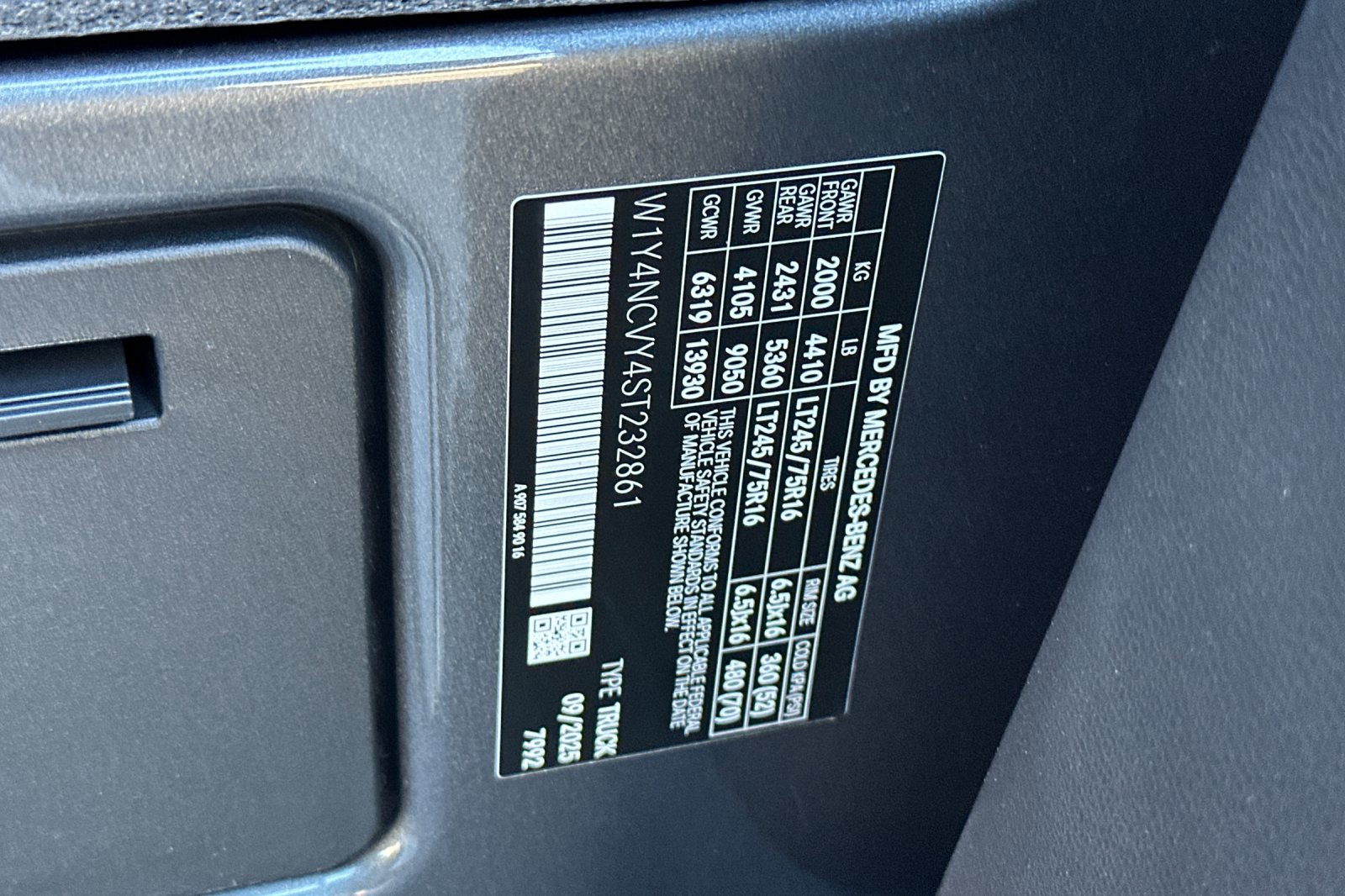 New 2025 Mercedes-Benz Sprinter 2500 image 28