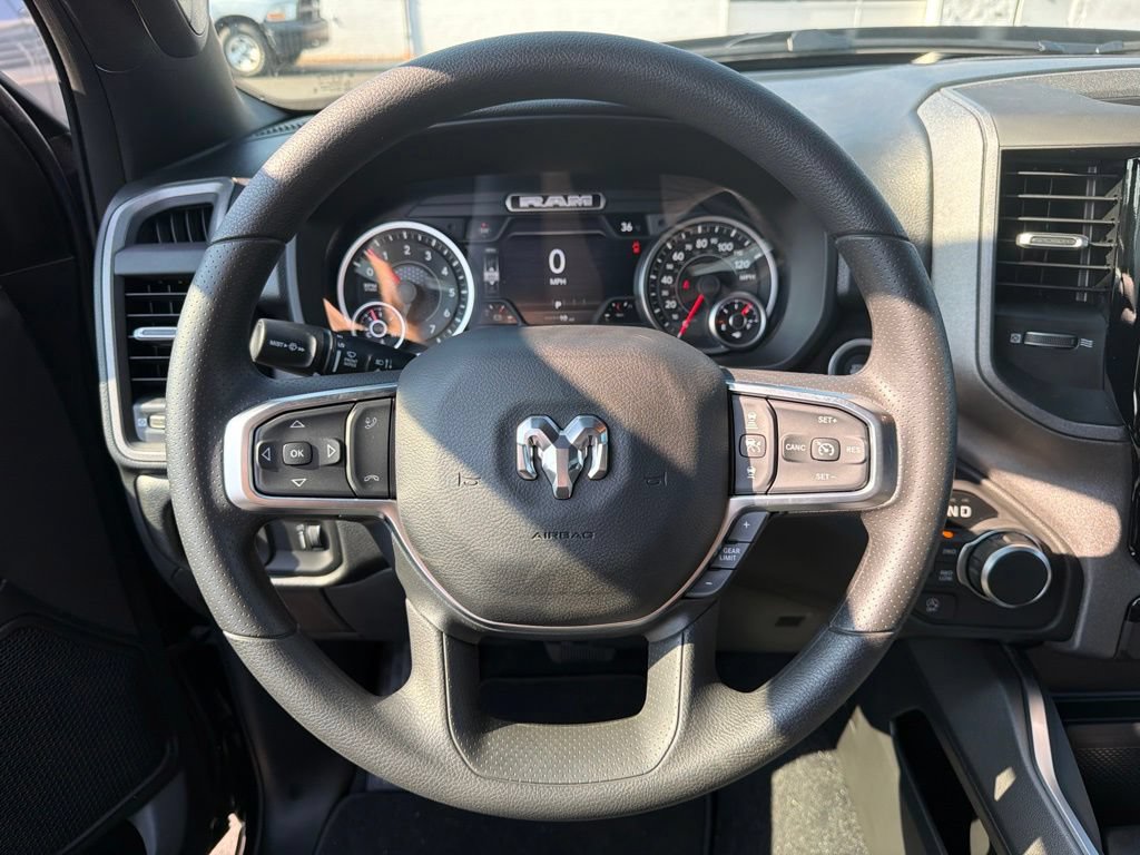 New 2027 RAM 1500 Express AWD/4WD image 13