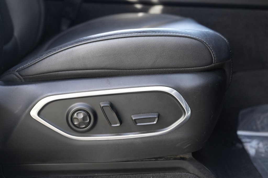 Used 2023 Jeep Wagoneer L Series II image 36