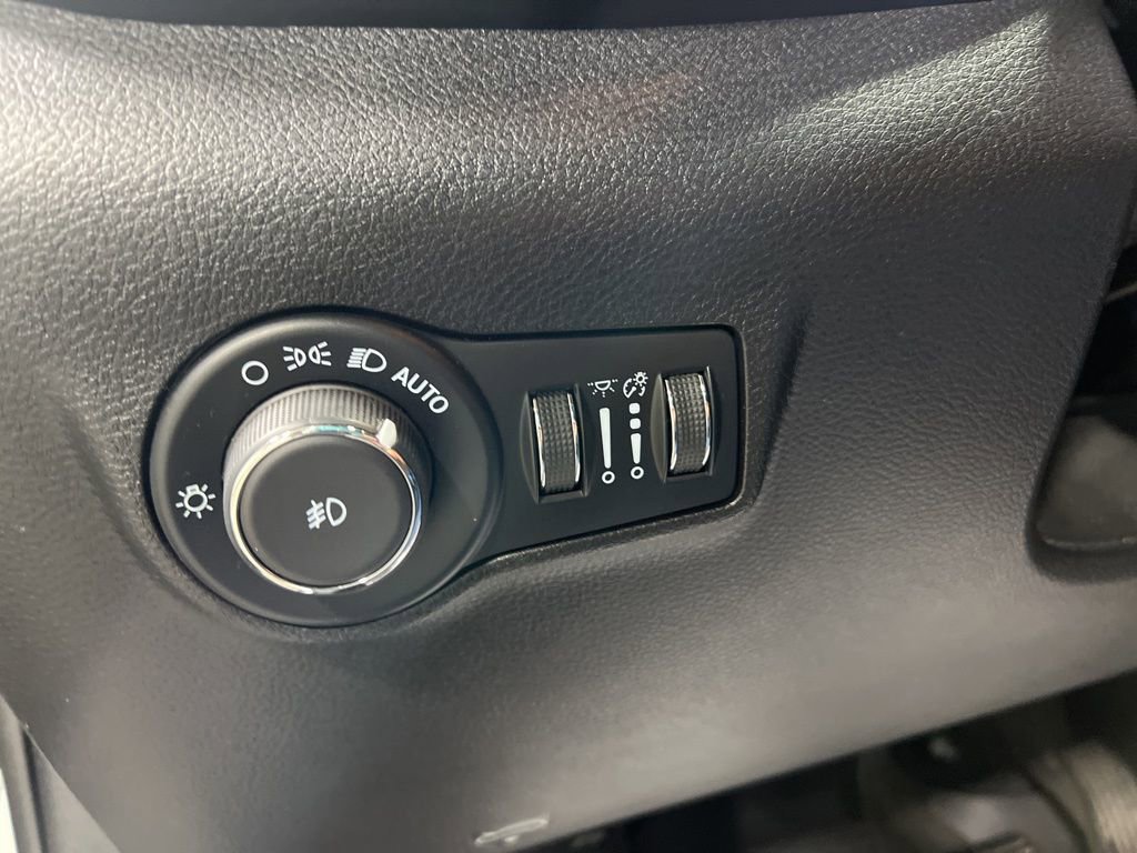 Used 2022 Jeep Compass Altitude image 22