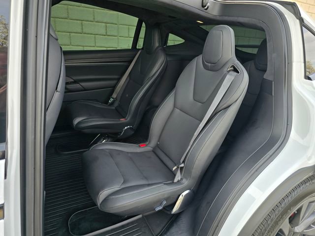 Used 2024 Tesla Model X Plaid image 36