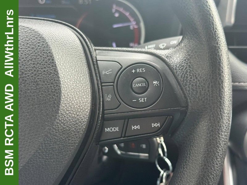 Used 2023 Toyota RAV4 LE AWD/4WD image 15